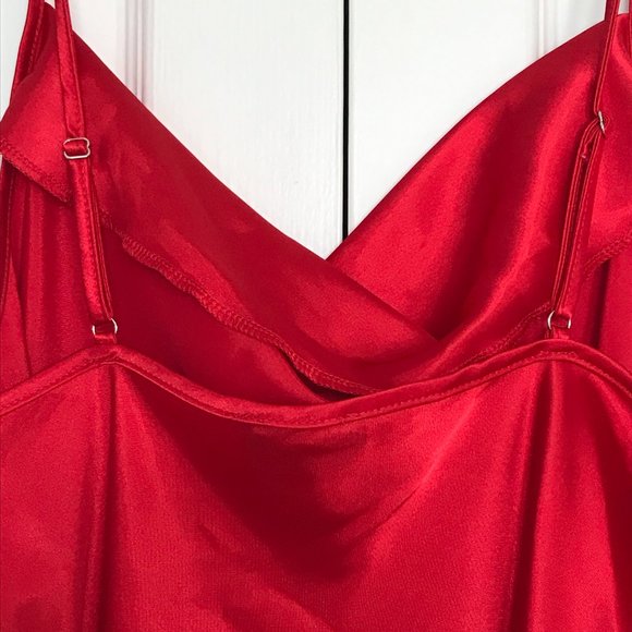 ✨HOST PICK ✨🇺🇸 Bebe Satin Midi Slip Dress (NWT) - Picture 9 of 12